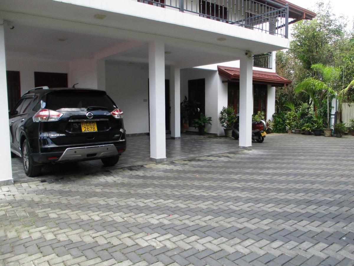Sun Set Forest Villa Kandy Exterior photo