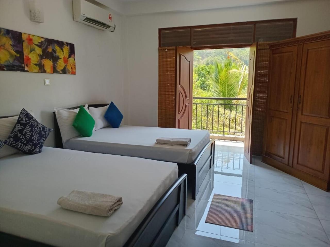Sun Set Forest Villa Kandy Exterior photo