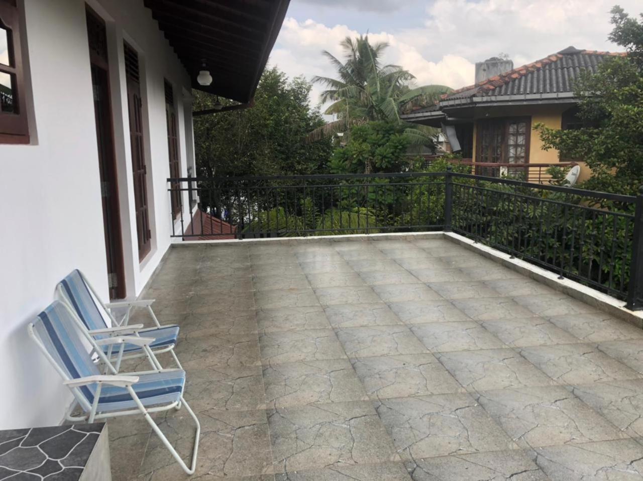 Sun Set Forest Villa Kandy Exterior photo